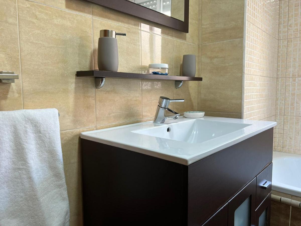 Piso Familiar Con Perfecta Ubicacion Lägenhet Córdoba Exteriör bild