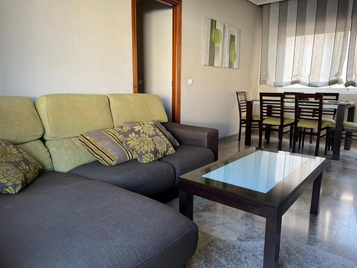 Piso Familiar Con Perfecta Ubicacion Lägenhet Córdoba Exteriör bild