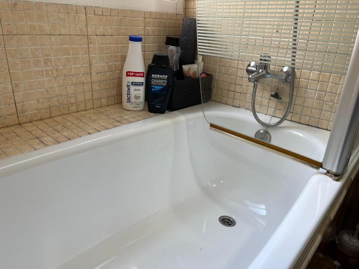 Piso Familiar Con Perfecta Ubicacion Lägenhet Córdoba Exteriör bild
