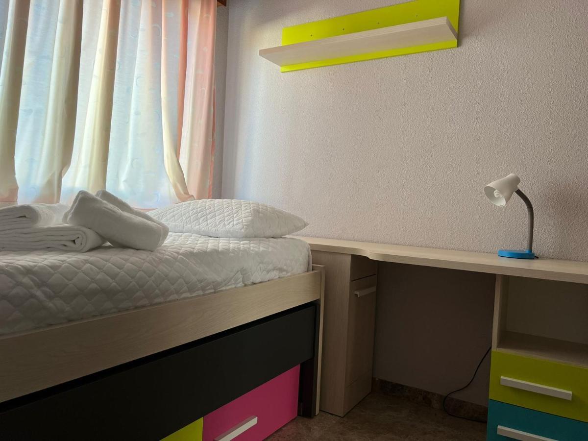 Piso Familiar Con Perfecta Ubicacion Lägenhet Córdoba Exteriör bild