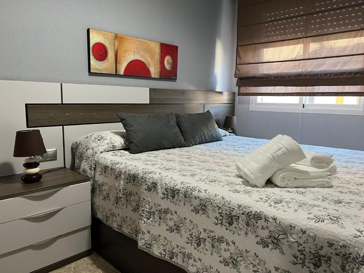 Piso Familiar Con Perfecta Ubicacion Lägenhet Córdoba Exteriör bild