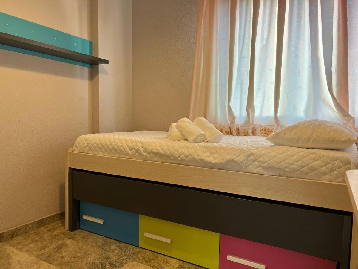 Piso Familiar Con Perfecta Ubicacion Lägenhet Córdoba Exteriör bild